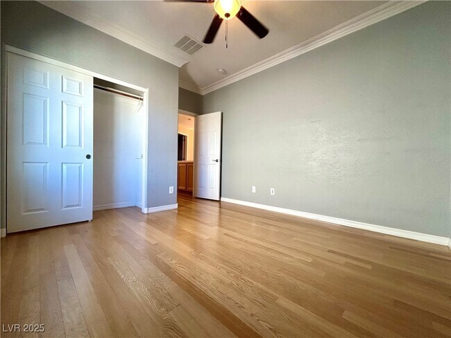 Building Photo - 2529 Flodden St