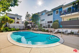 Building Photo - 5252 Coldwater Canyon Ave