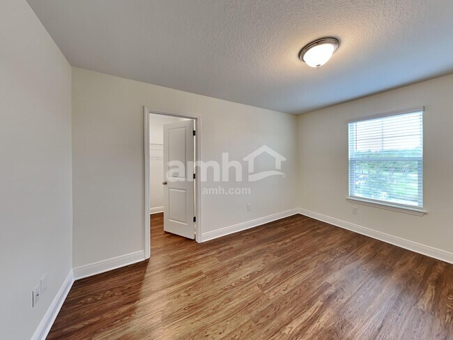 Building Photo - 20379 Calla Lily Dr