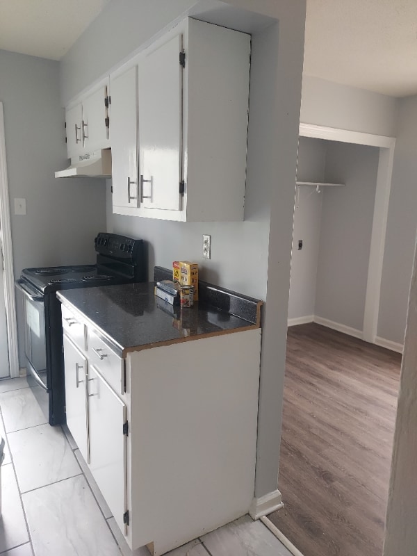 Building Photo - 797 Cavalier Dr