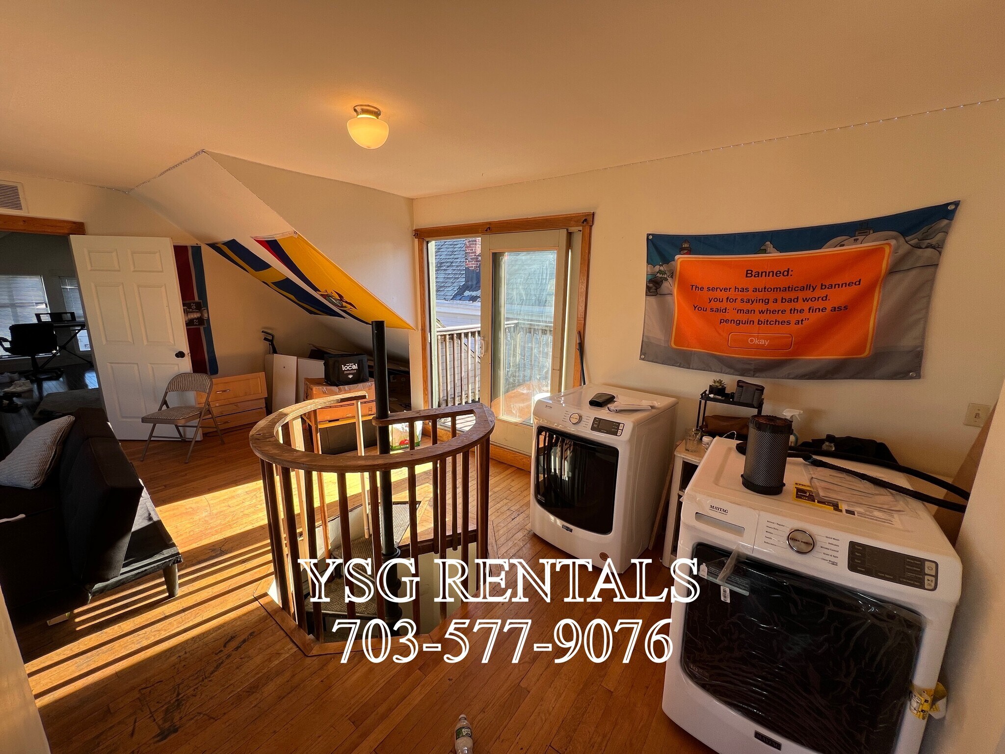 Building Photo - 9 Sunset St