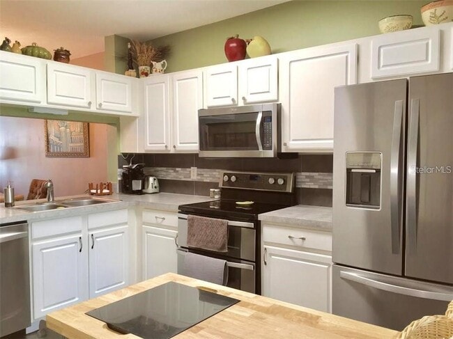 Building Photo - 2454 Lake Woodberry Cir