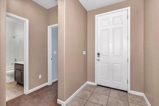 Building Photo - 636 Lamoglia St