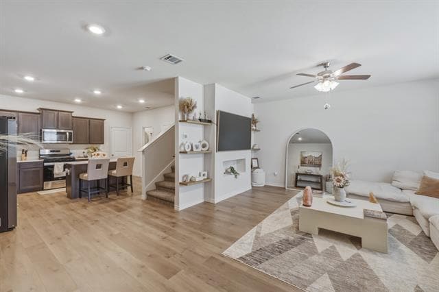 Building Photo - 2137 Crooked Bow Dr