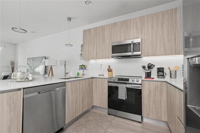 Building Photo - 17416 Hidden Forest Dr