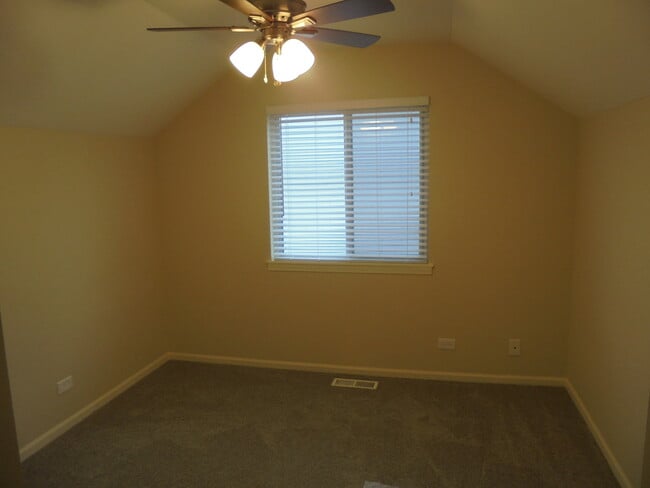 Building Photo - 270 Bridlewood Cir