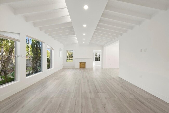 Building Photo - 4491 Prairie Ave