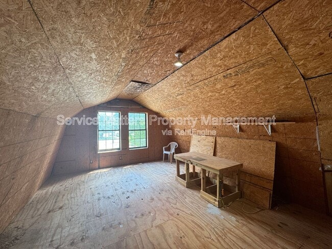 Building Photo - 4213 Queens Ct
