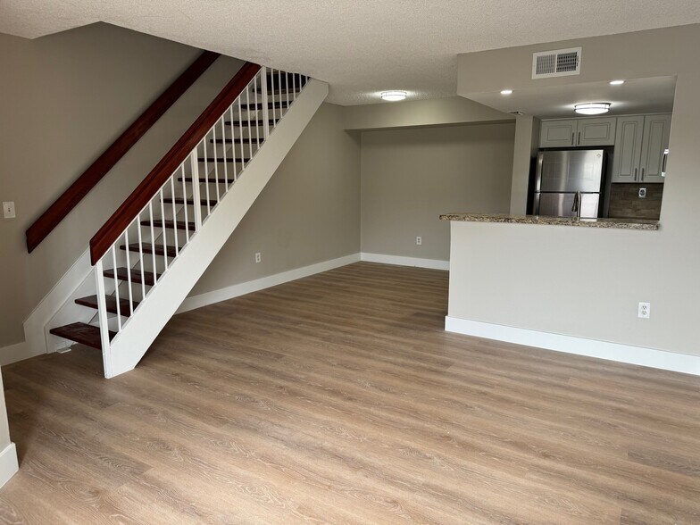 Building Photo - 510 NW 86th Pl