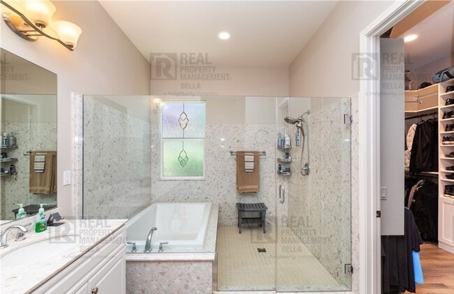 Building Photo - 32176 Golden Eye Dr