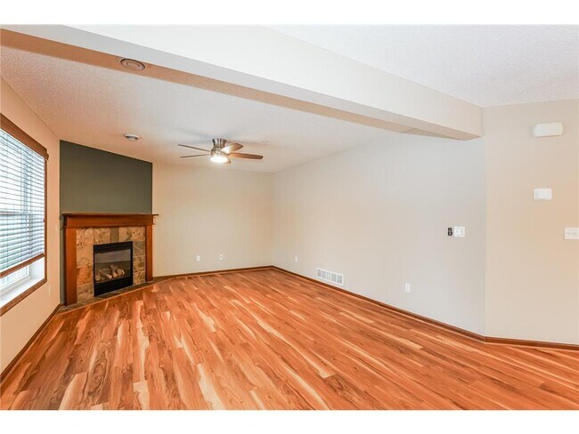 Building Photo - 15640 60th Ave N