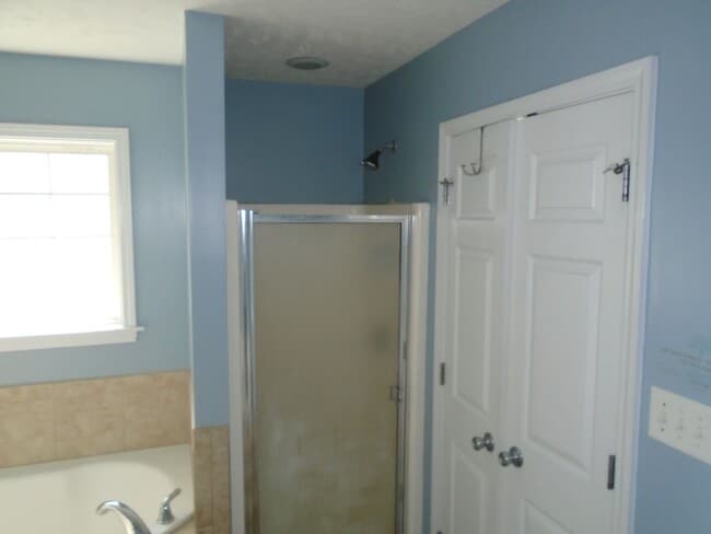 Building Photo - Sheffield Condo