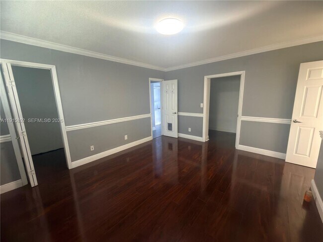 Building Photo - 7780 SW 28th St