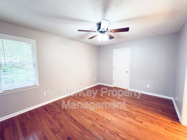 Building Photo - 4220 Old Brick Ct