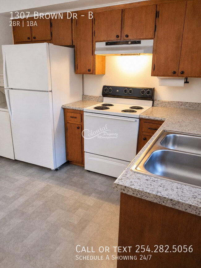 Building Photo - 1307 Brown Dr