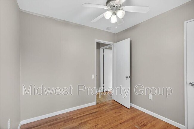 Building Photo - 4 Saratoga Ct