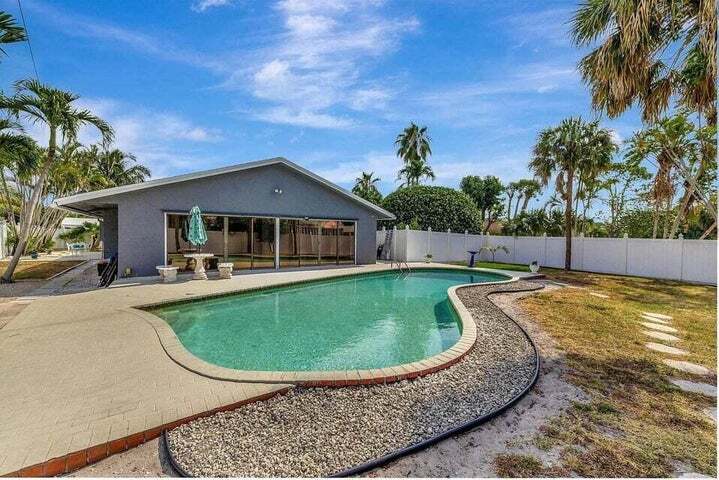 Building Photo - 7187 Thompson Rd