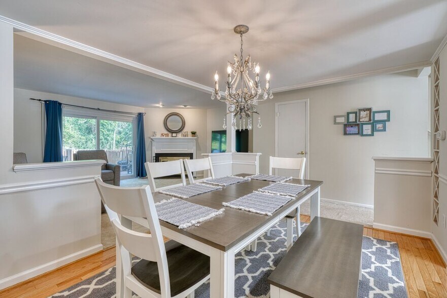 Building Photo - 18 Collis Ct