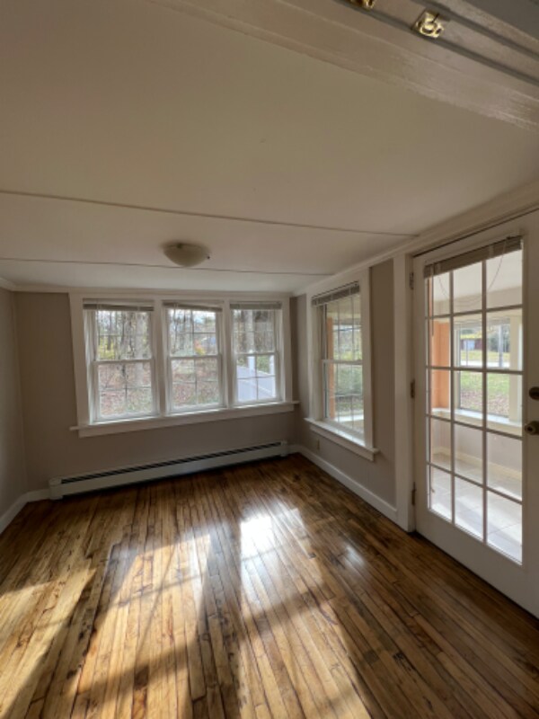 Building Photo - 506 Stafford Rd