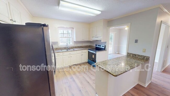 Building Photo - 710 Stallings Rd