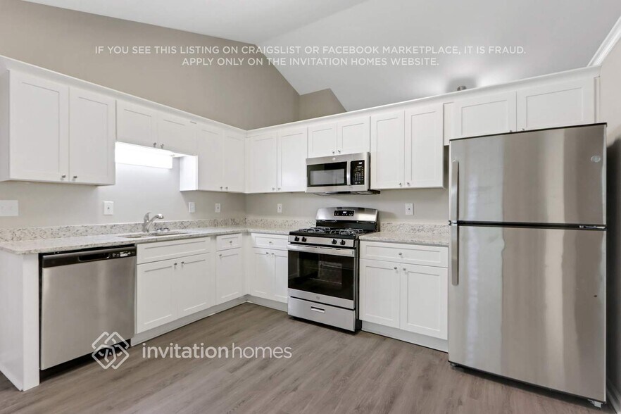 Building Photo - 5843 Bellingrath Way