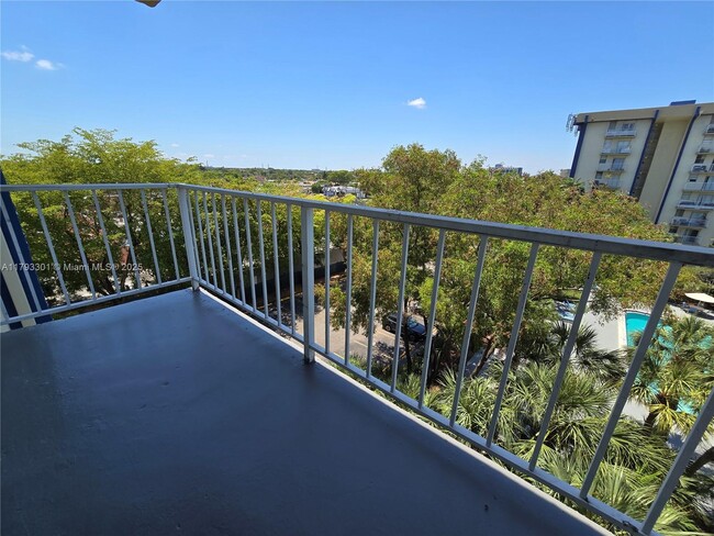 Building Photo - 4550 NW 9th St