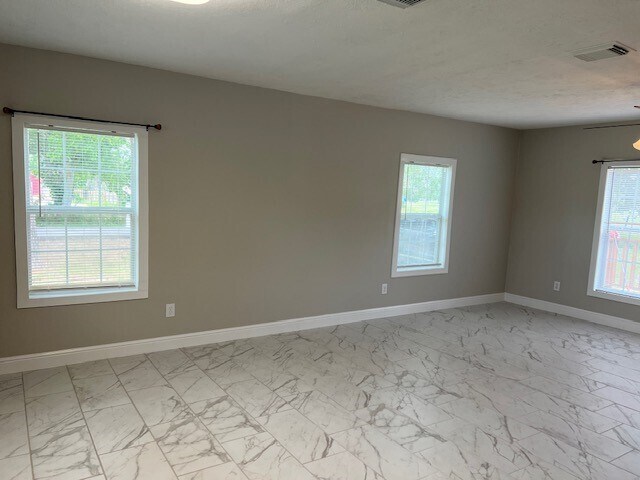 Building Photo - 8310 Park St