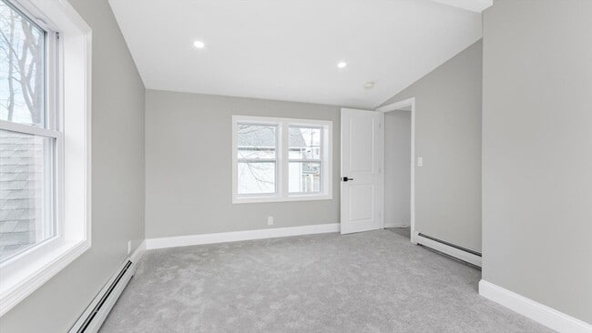 Building Photo - 23 Lynn St