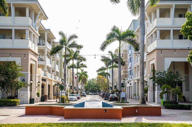 Building Photo - 1209 Main St