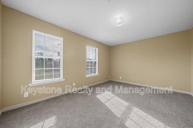 Building Photo - 3252 Tower Dr