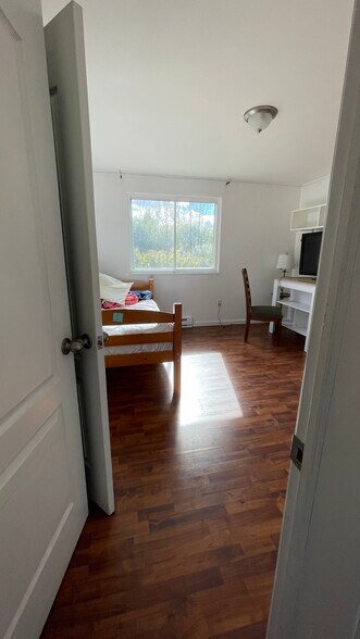 Bedroom 1 - 12 Peregrine Way