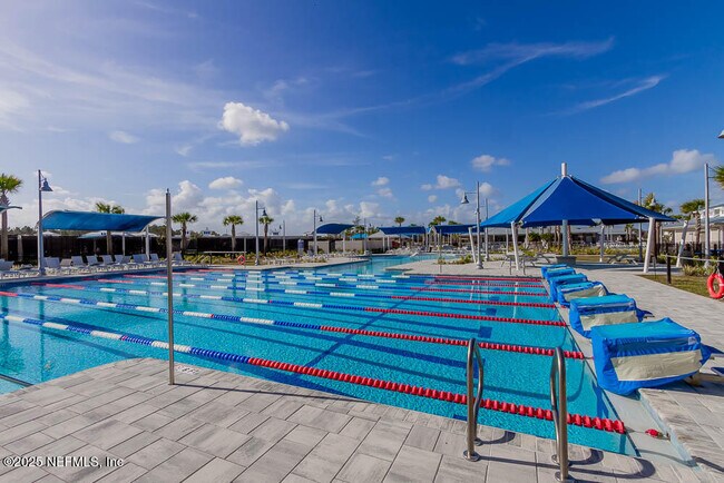 Building Photo - 258 Thistleton Wy