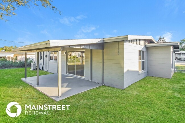 Building Photo - 514 4th Pl SW