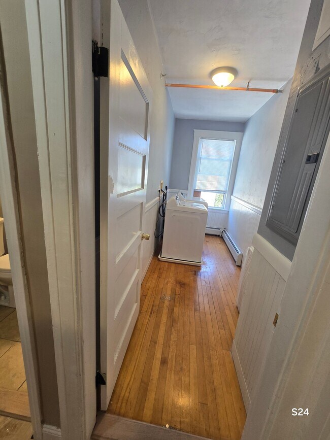 Building Photo - 24 Suffield St