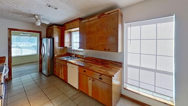 Building Photo - Three Bedroom Home Available NOW near 331 Bridge! With Solar!! Basic internet included as well!