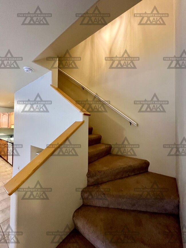 Building Photo - Beautiful 3 bedroom home for rent / Sorry no pets / Heat Included!!