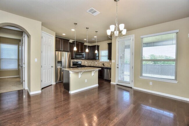 Building Photo - 1232 Clearwing Cir