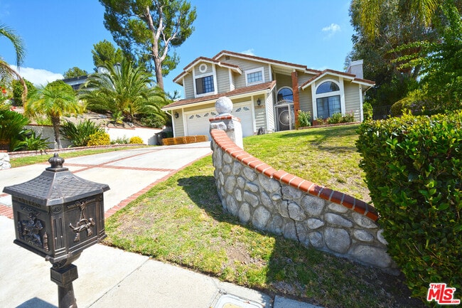 Building Photo - 23935 Ingomar St
