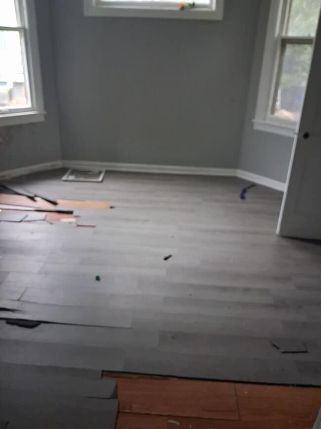 Building Photo - 512 Fairholm Ave