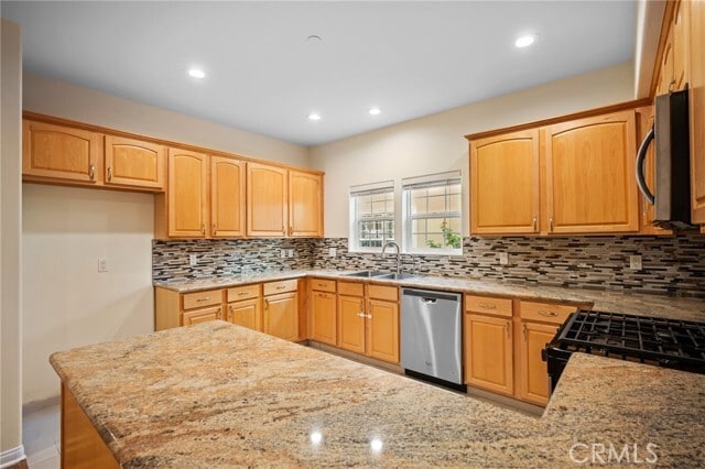 Building Photo - 415 E Dryden St