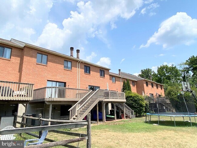 Building Photo - 203 S Snowdon Ct