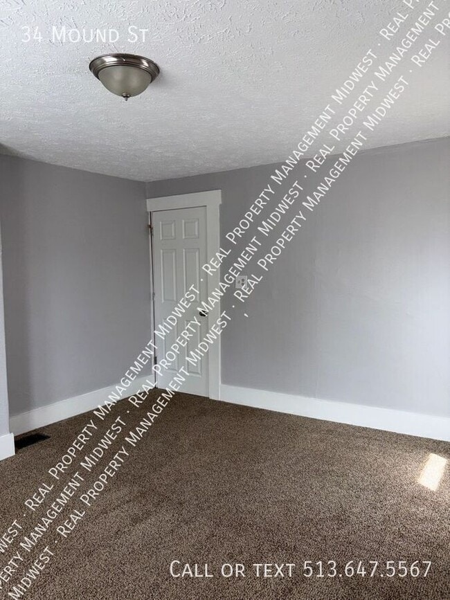 Building Photo - 34 Mound St