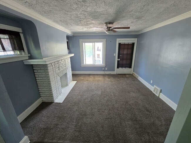 Building Photo - 11817 Dove Ave