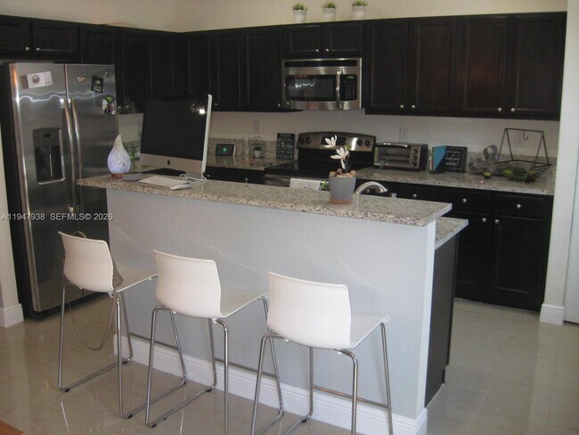 Building Photo - 15070 SW 117th Way