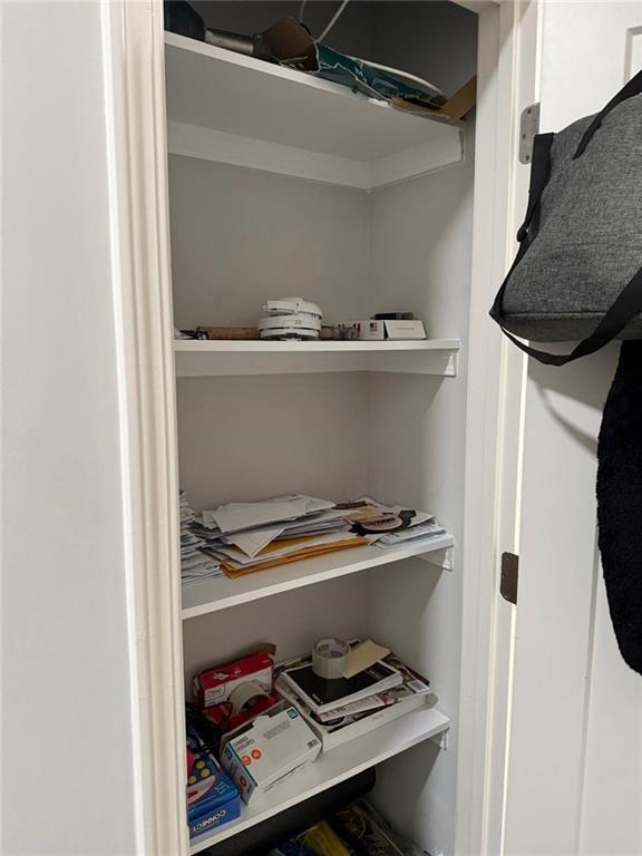 Building Photo - 1320 Sugar Glen Ct