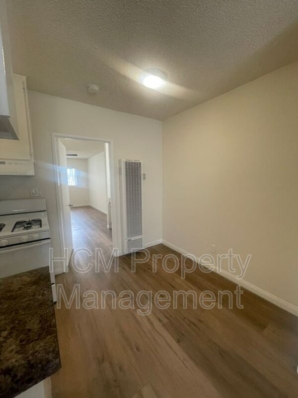 Building Photo - 8240 Whitsett Ave