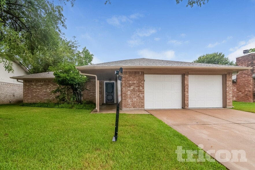 Building Photo - 17719 Glenpatti Dr