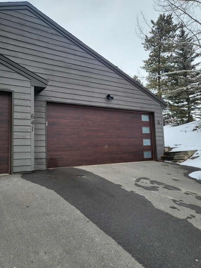 Building Photo - 641 A Gold Dust Dr