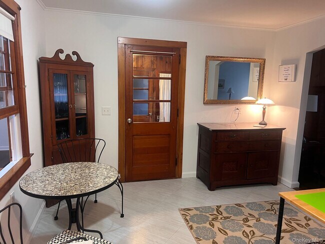 Building Photo - 105 Krause Rd