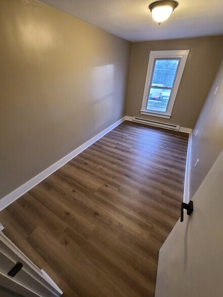 Building Photo - 130 Woodlawn Ave